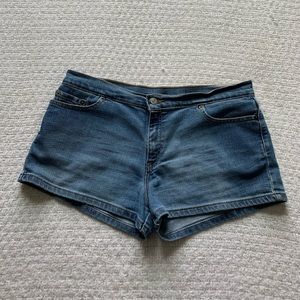 Levi’s Jean Shorts Size 13 Like New